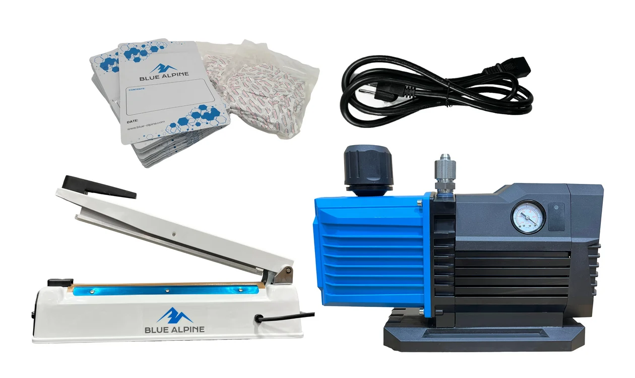 Included accessories: vacuum pump, cord, impulse sealer, mylar bags and oxygen absorbers